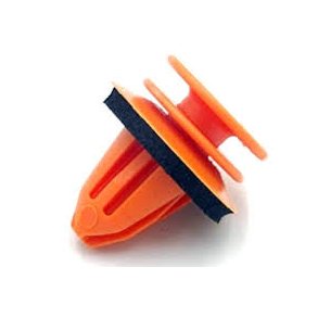 Clips interir/eksterir 8mm